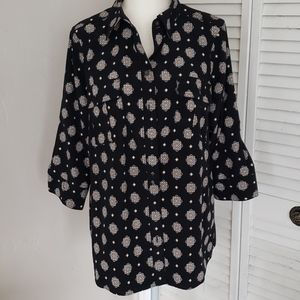 CROFT & BARROW Black Pleated Print Button Down Blouse